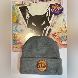 VOLUMES BAND BEANIE EXCLUSIVE